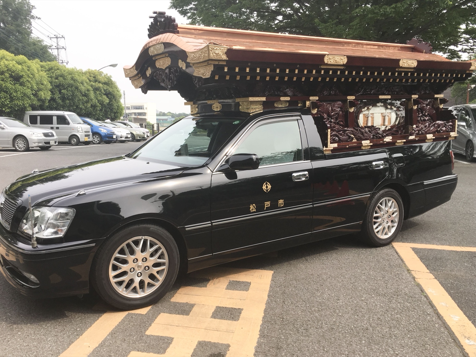霊柩車