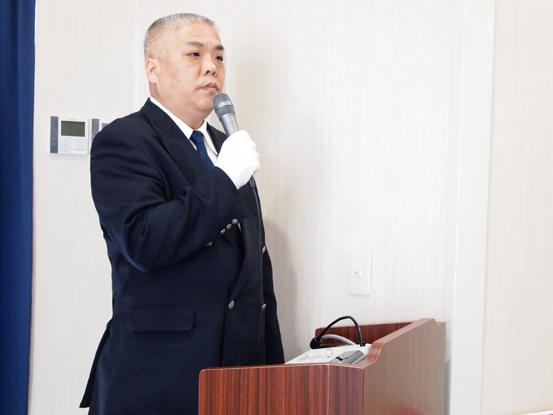 司会進行