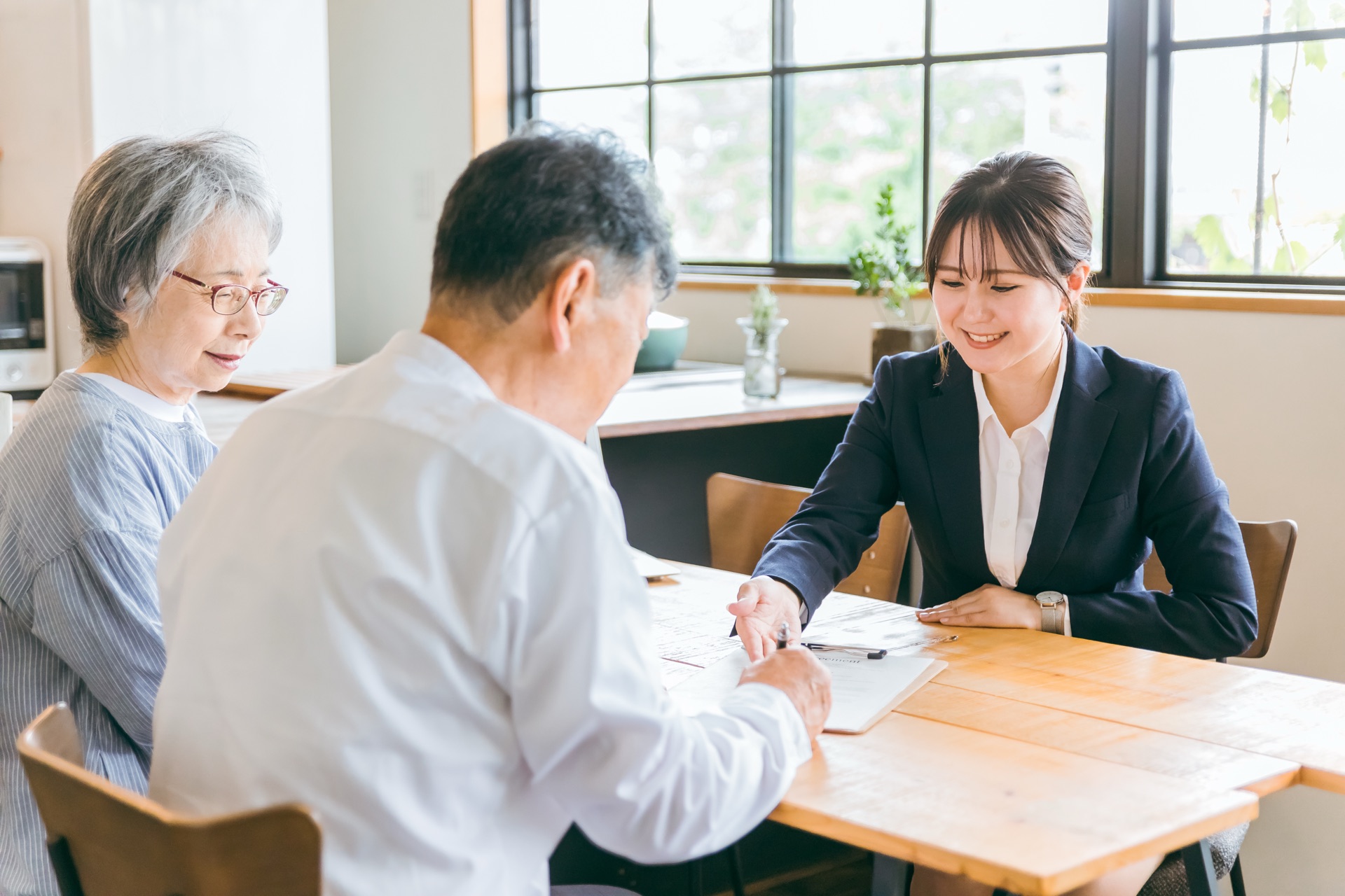 スタッフによるご相談の様子
